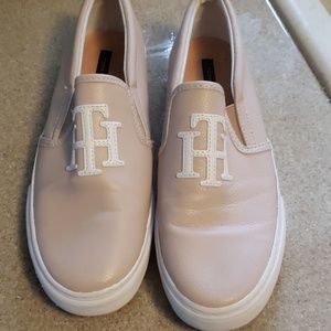 Tommy Hilfiger sneaker slides